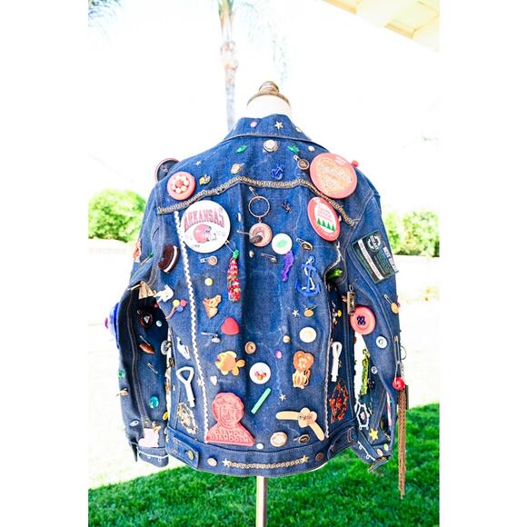 Custom 80's Denim Jean Jacket Levi's Orange Label Charms Pins Patches - Picture 9 of 15